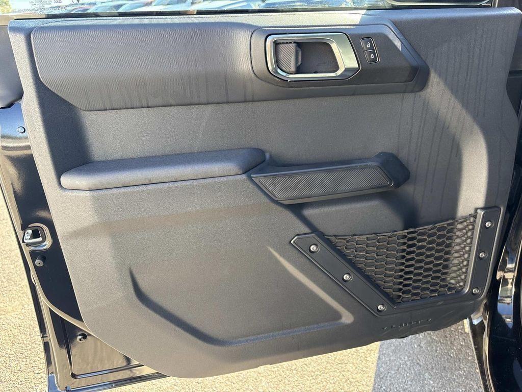 new 2025 Ford Bronco car, priced at $46,647