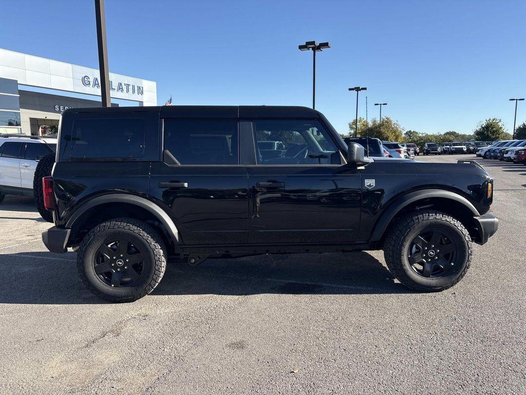 new 2025 Ford Bronco car, priced at $46,647