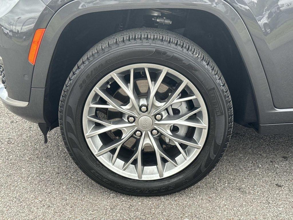 used 2025 Jeep Grand Cherokee L car, priced at $55,944