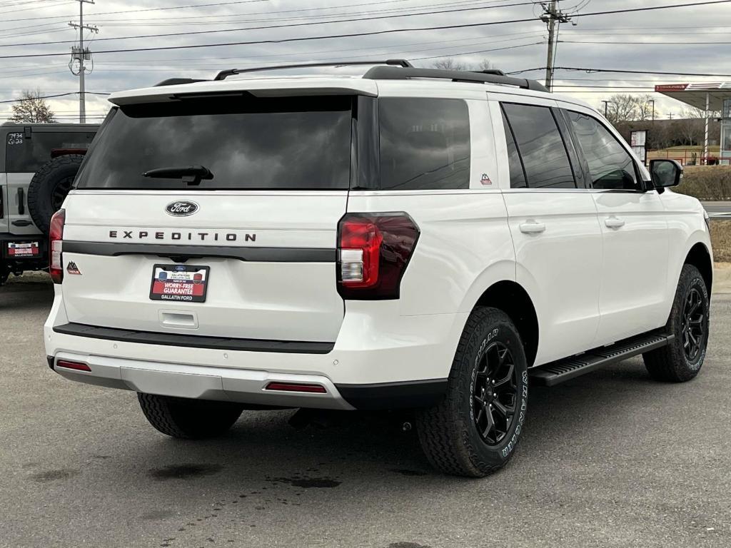 new 2024 Ford Expedition car, priced at $85,345