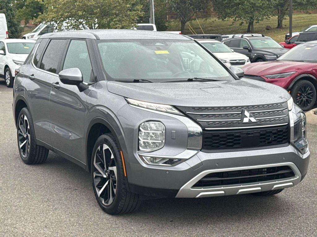 used 2024 Mitsubishi Outlander car, priced at $24,944
