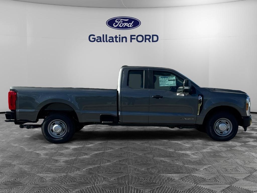 new 2024 Ford F-350 car, priced at $62,180