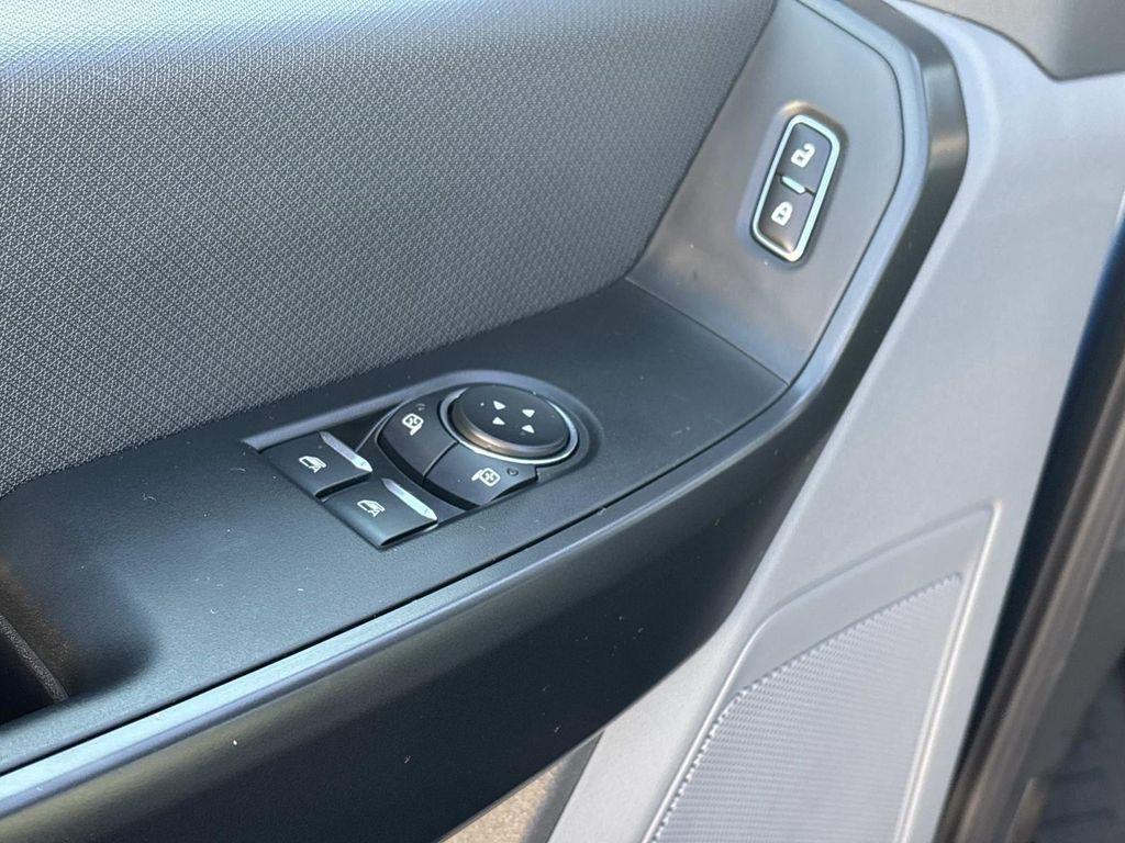 new 2025 Ford F-150 car, priced at $43,538