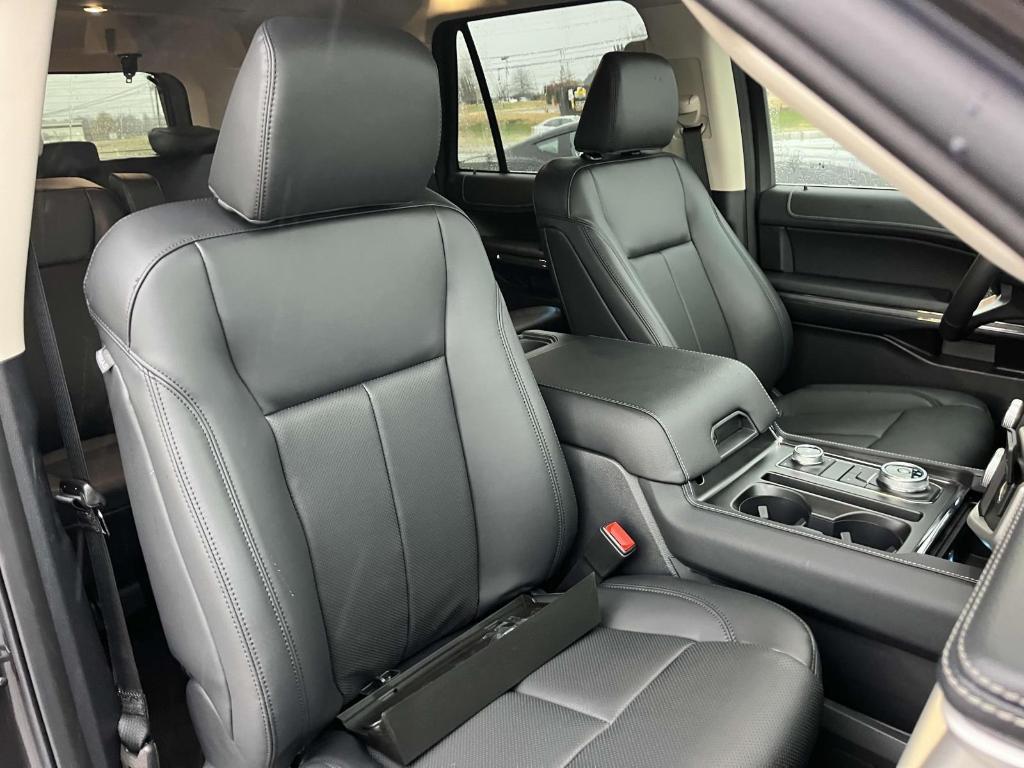 new 2024 Ford Expedition car, priced at $68,880