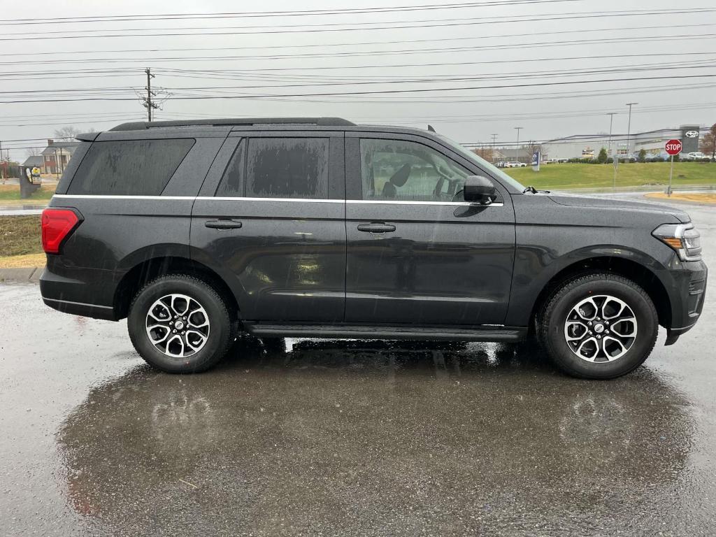 new 2024 Ford Expedition car, priced at $68,880