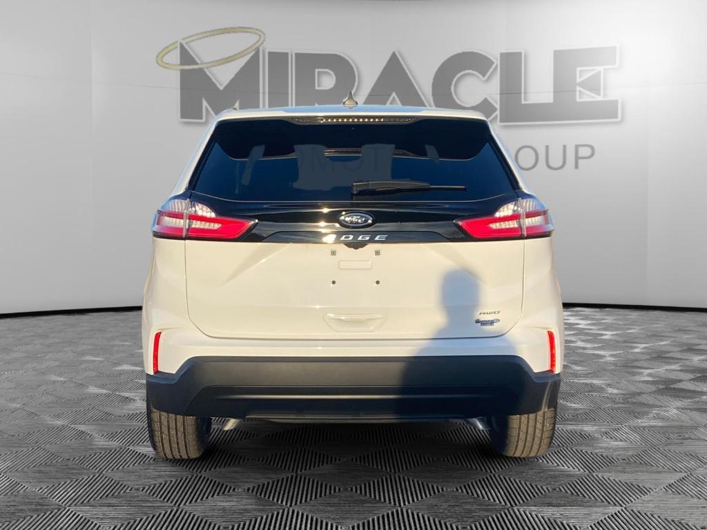 new 2024 Ford Edge car, priced at $40,555