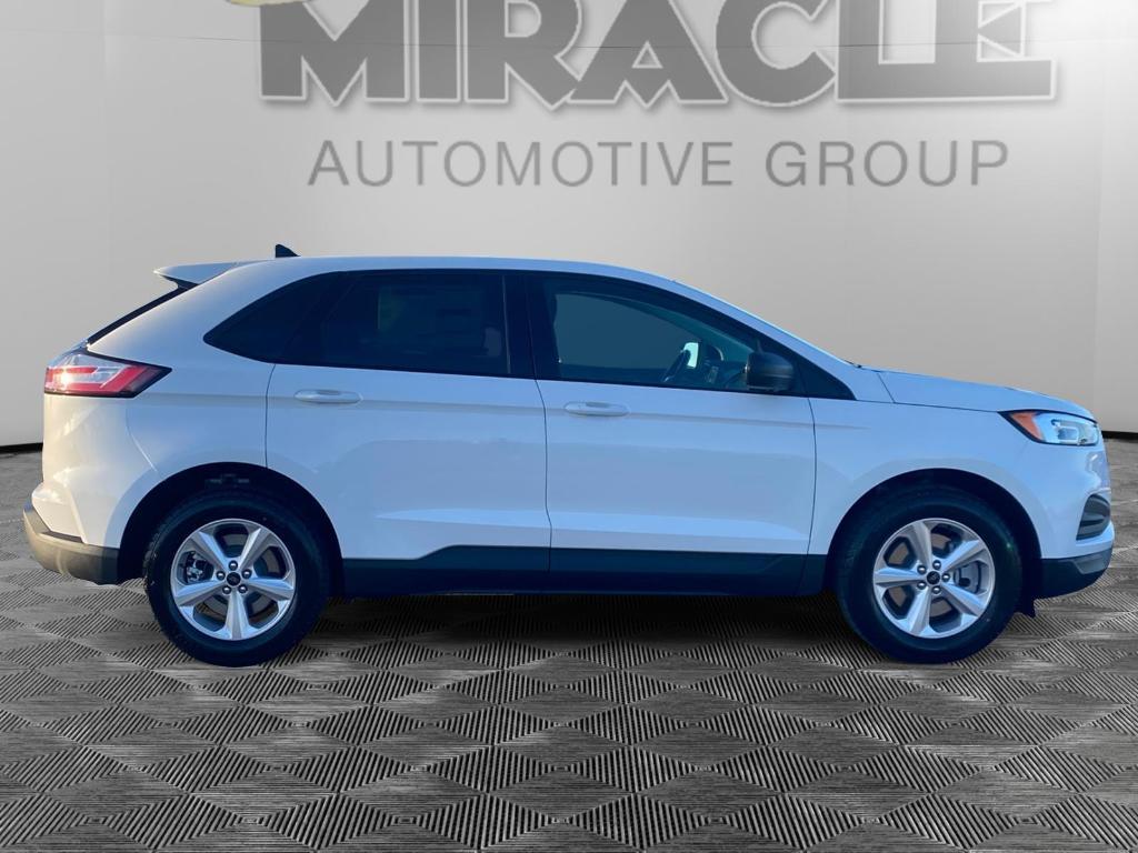 new 2024 Ford Edge car, priced at $40,555