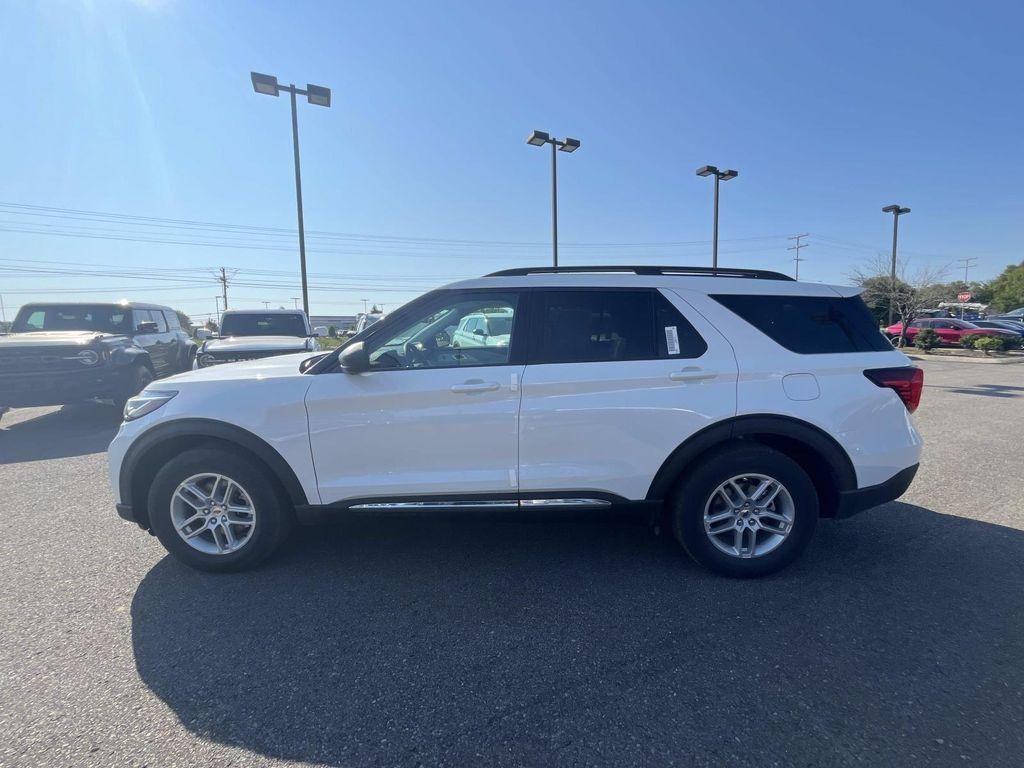 new 2025 Ford Explorer car, priced at $44,692