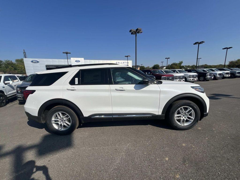 new 2025 Ford Explorer car, priced at $44,692