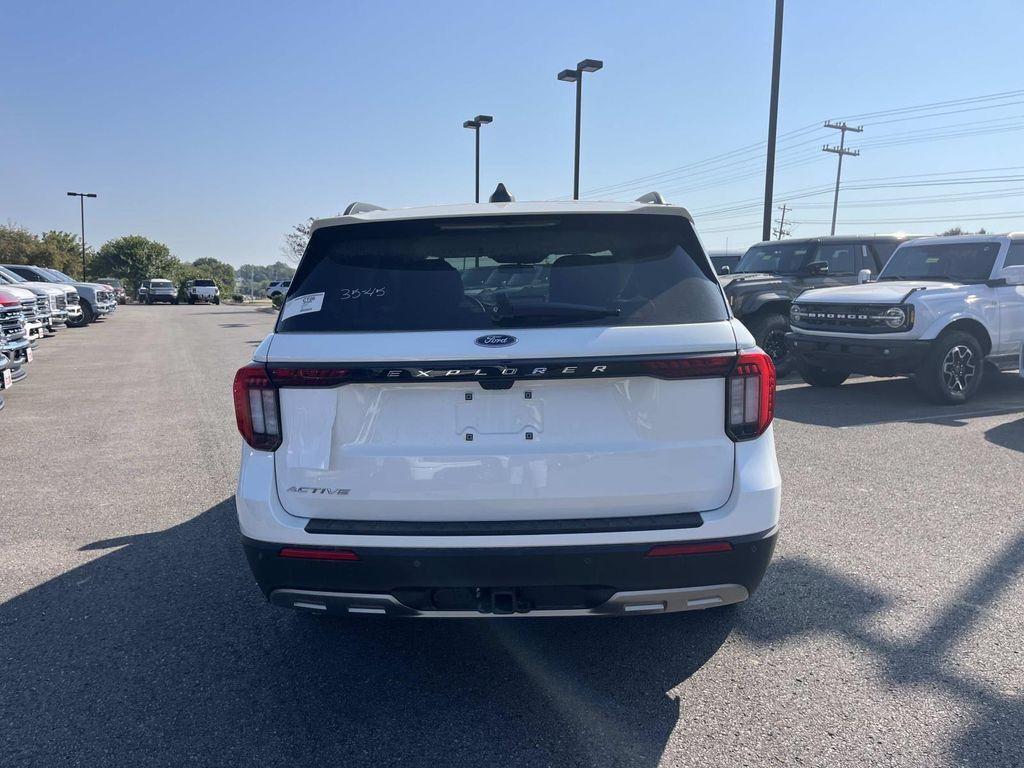 new 2025 Ford Explorer car, priced at $44,692