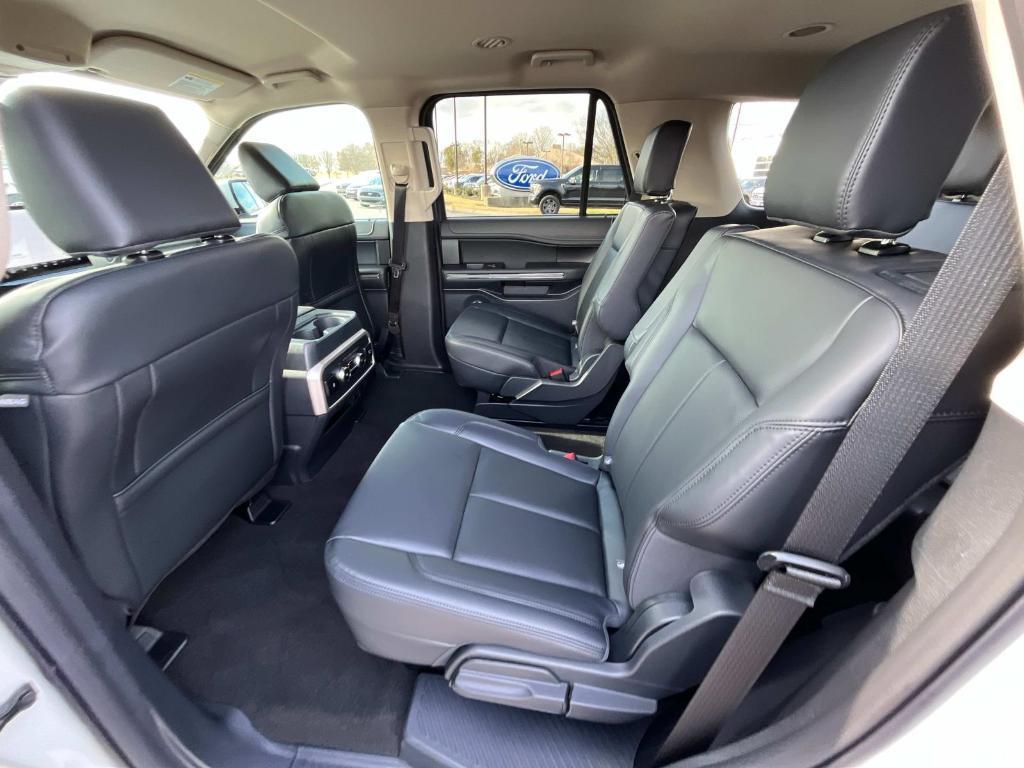 new 2024 Ford Expedition car, priced at $69,875