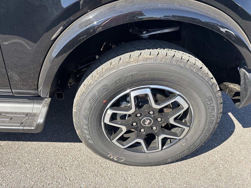 new 2025 Ford Bronco car, priced at $52,811