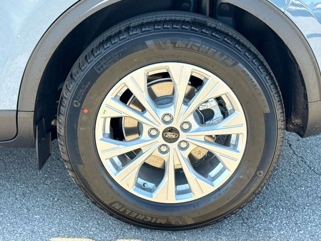 new 2026 Ford Escape car, priced at $30,249