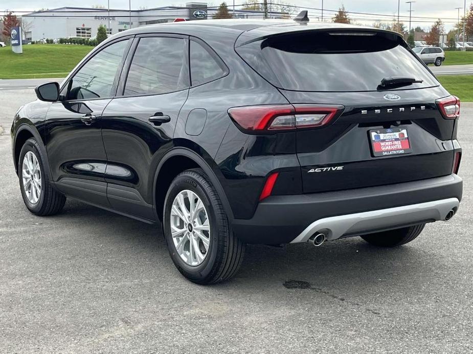 new 2025 Ford Escape car, priced at $30,140