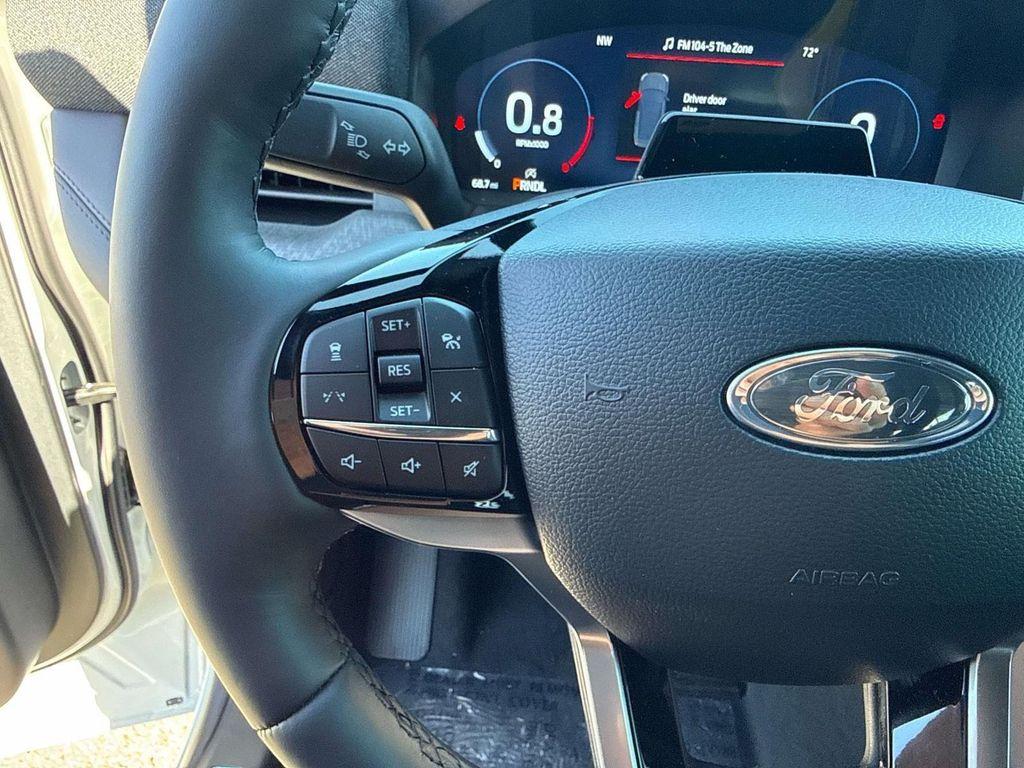 new 2025 Ford Explorer car, priced at $51,870