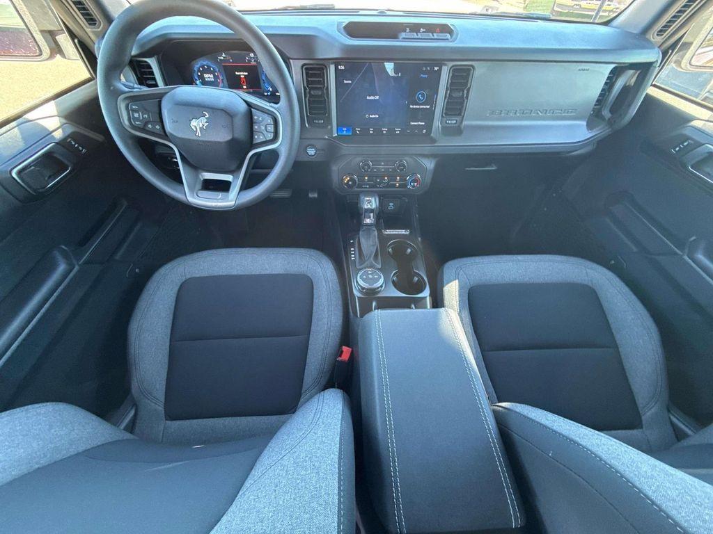 new 2025 Ford Bronco car, priced at $43,588