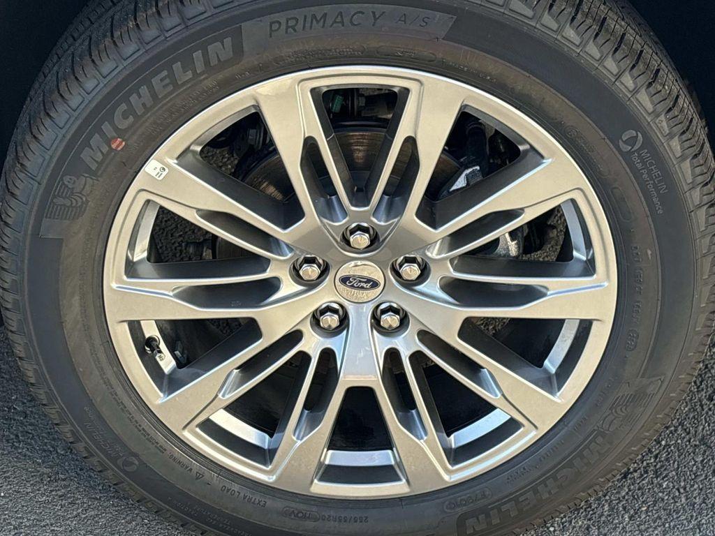 new 2025 Ford Explorer car, priced at $51,122