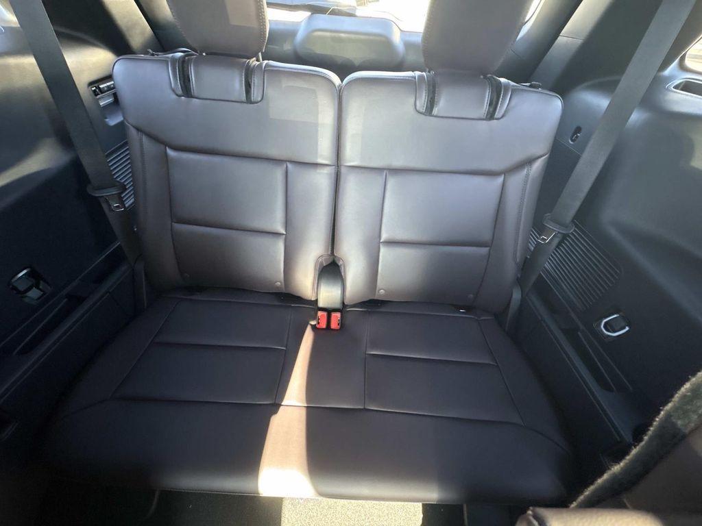 new 2025 Ford Explorer car, priced at $51,122