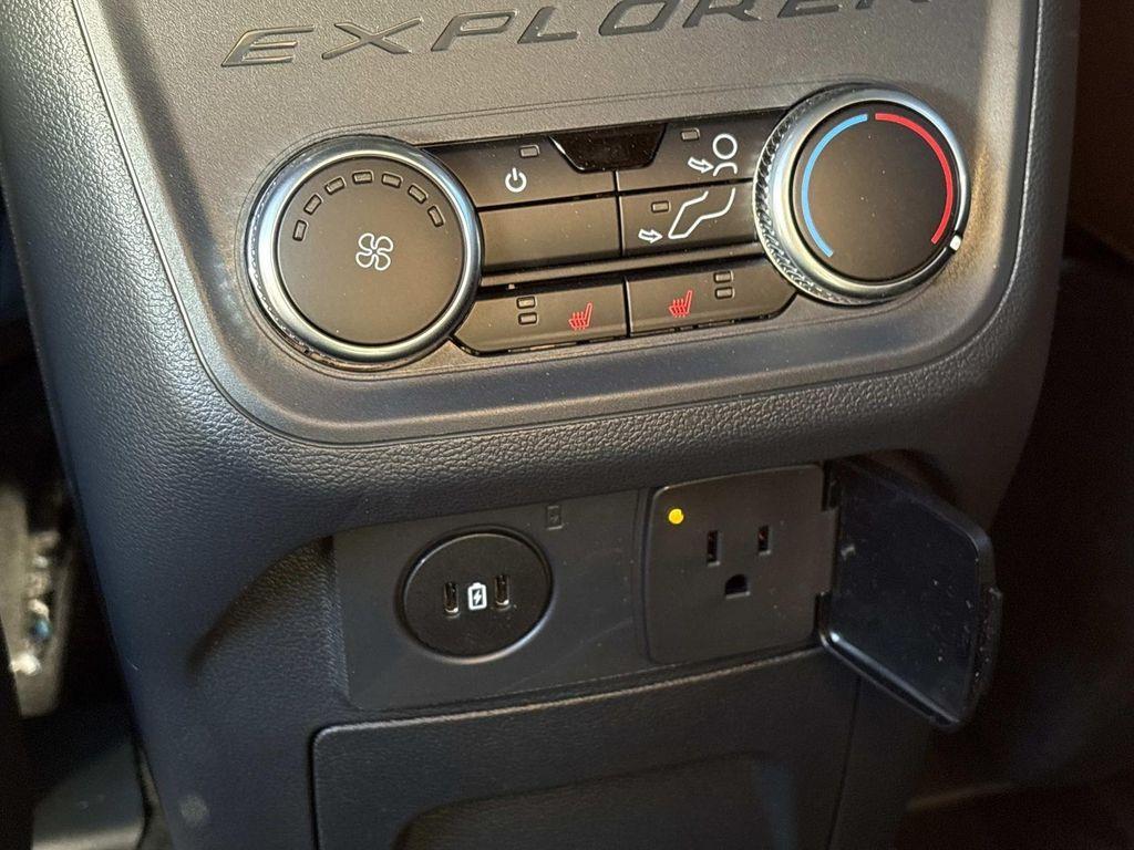 new 2025 Ford Explorer car, priced at $51,122