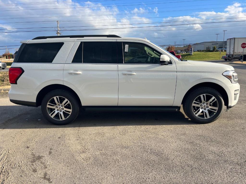 new 2024 Ford Expedition car, priced at $72,620