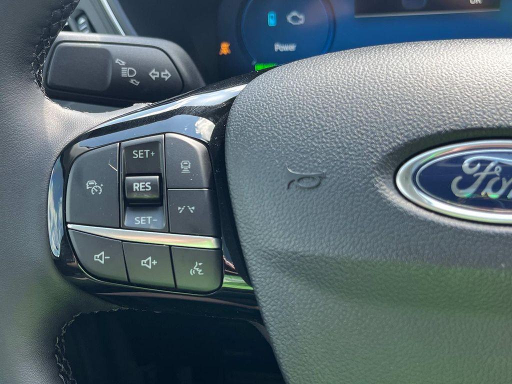 new 2025 Ford Escape PHEV car, priced at $39,638