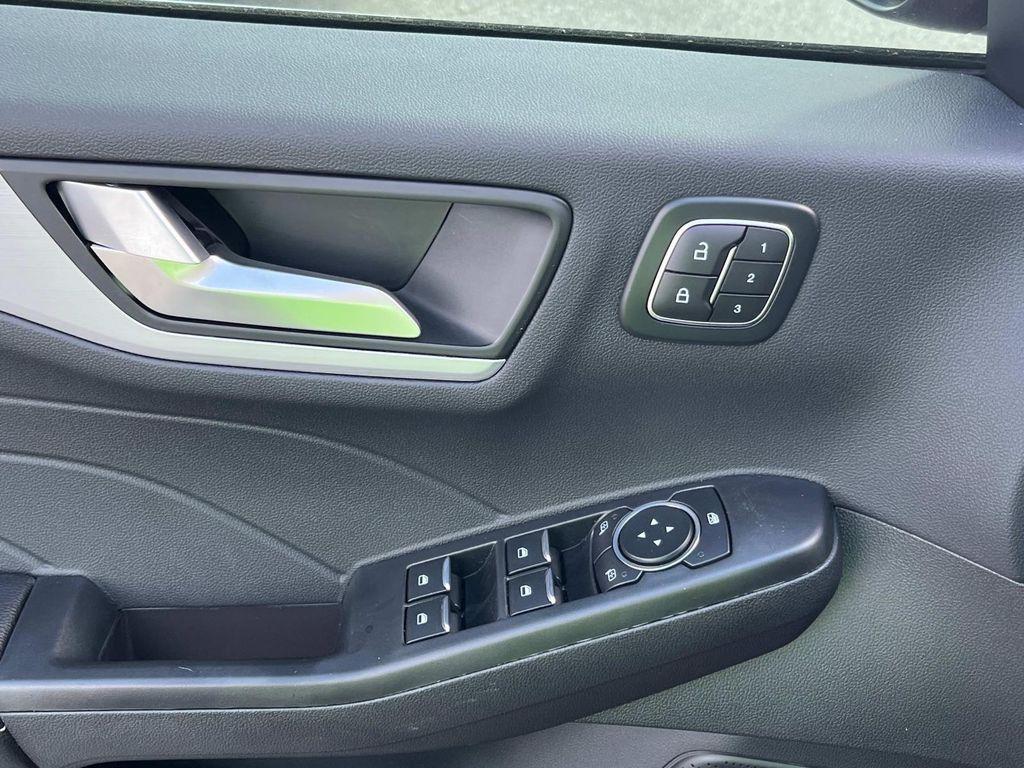 new 2025 Ford Escape PHEV car, priced at $39,638