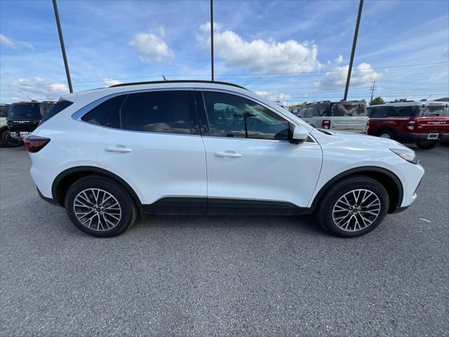 new 2025 Ford Escape PHEV car, priced at $44,510