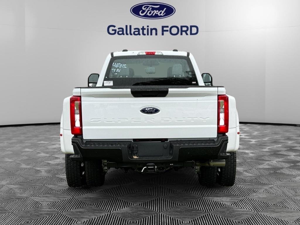 new 2024 Ford F-450 car, priced at $73,600