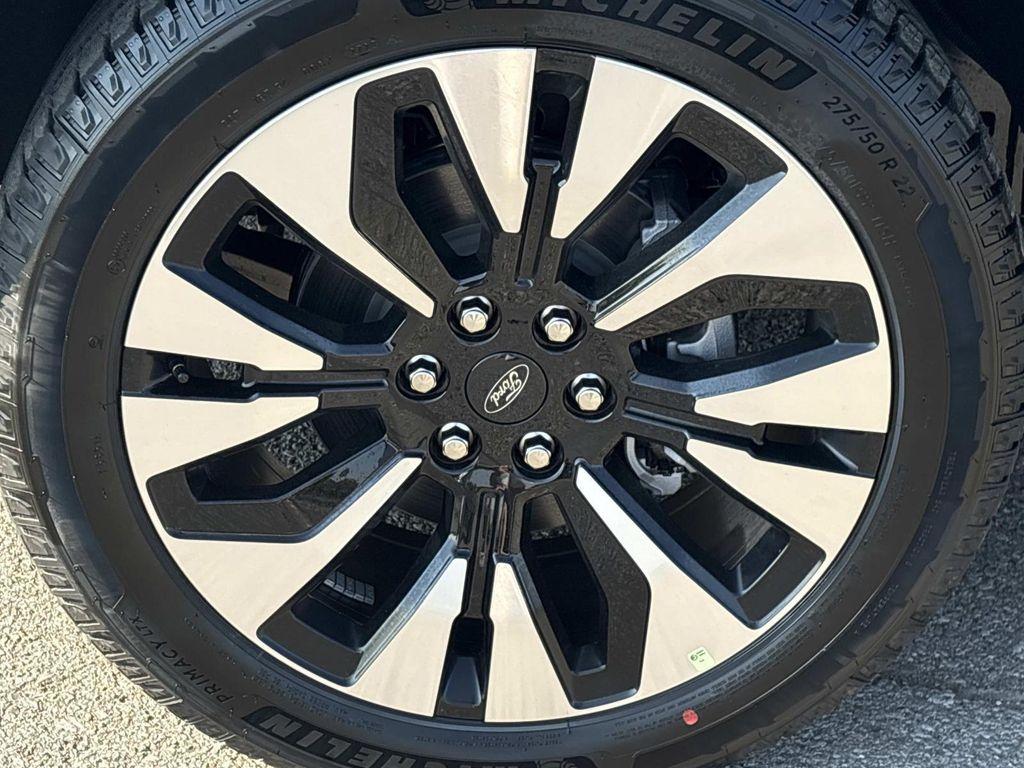 new 2025 Ford Expedition car, priced at $80,450