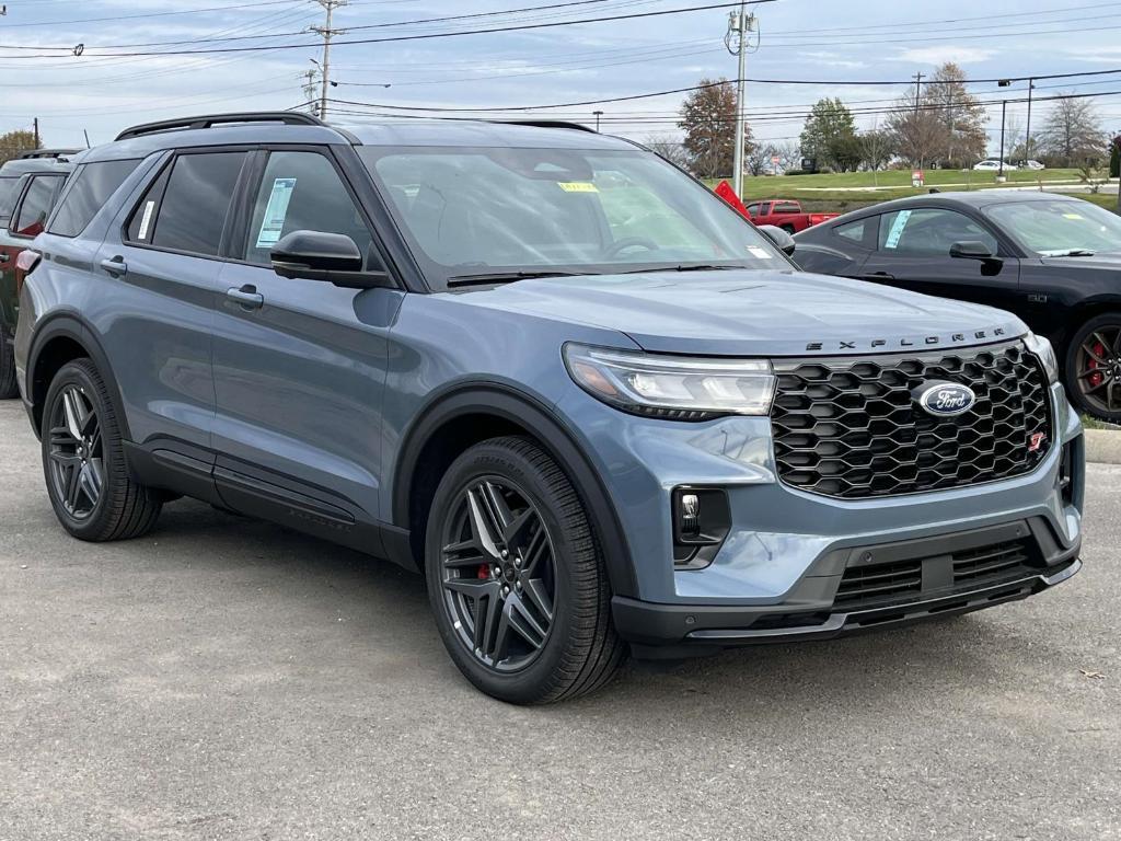 new 2025 Ford Explorer car, priced at $61,755