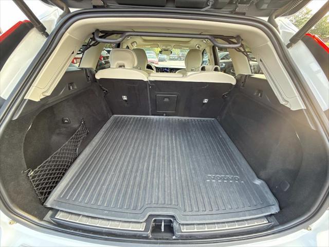 used 2022 Volvo XC60 car, priced at $32,000