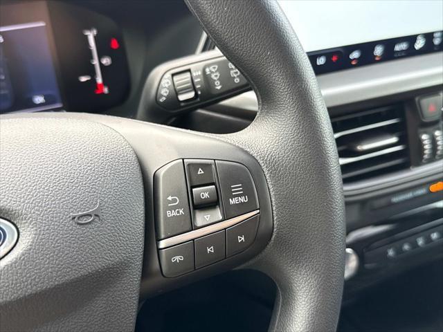 new 2025 Ford Escape car, priced at $30,980