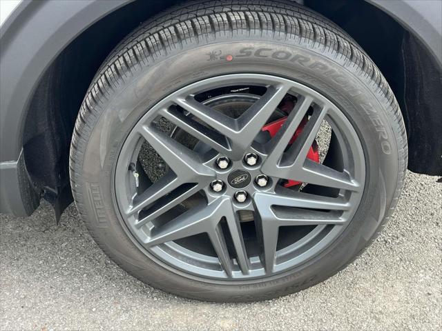 new 2025 Ford Explorer car, priced at $59,316