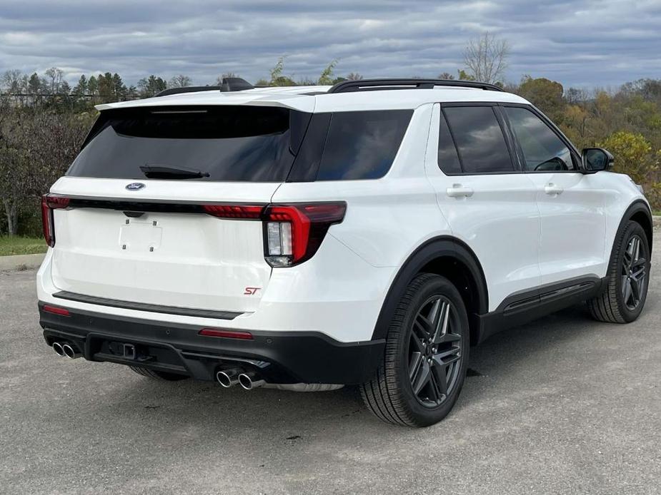 new 2025 Ford Explorer car, priced at $61,590