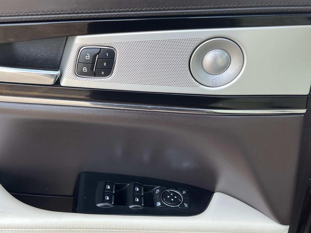 used 2022 Lincoln Nautilus car, priced at $35,944