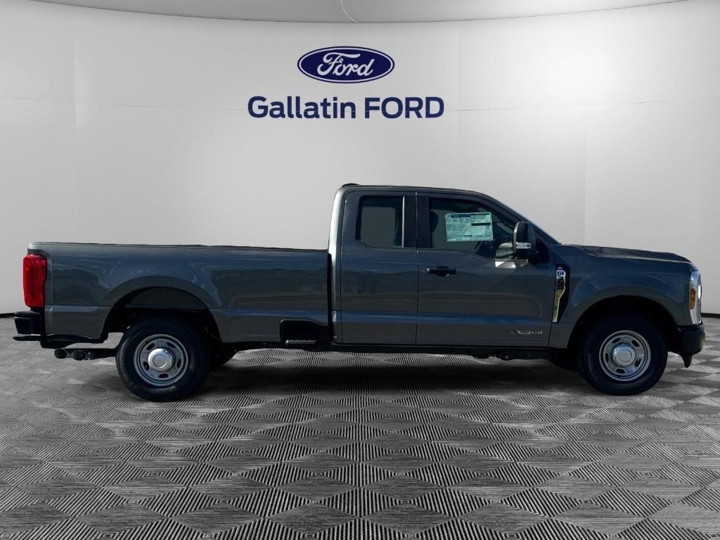 new 2024 Ford F-350 car, priced at $62,230