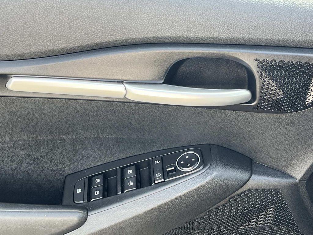 used 2023 Kia Seltos car, priced at $21,444