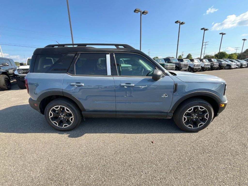 new 2025 Ford Bronco Sport car, priced at $41,476