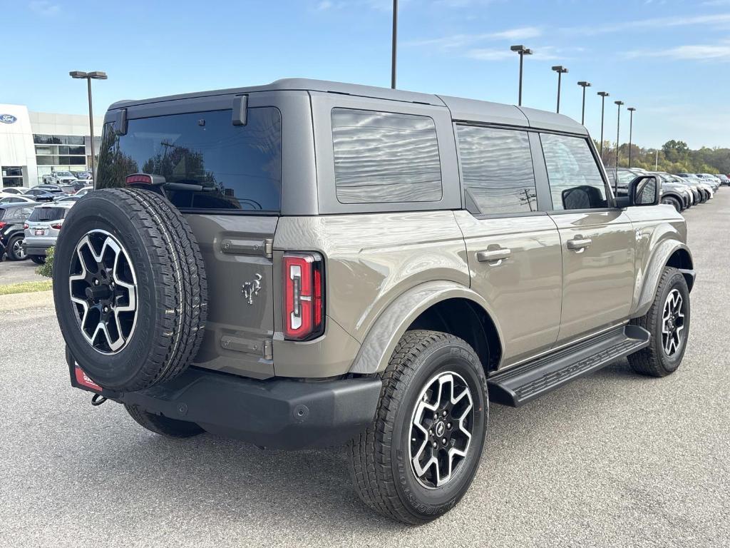 new 2025 Ford Bronco car, priced at $52,241