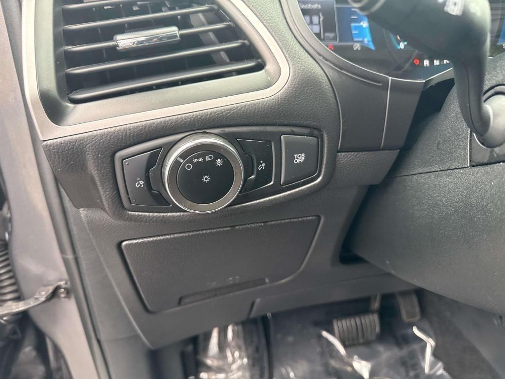 used 2024 Ford Edge car, priced at $26,344