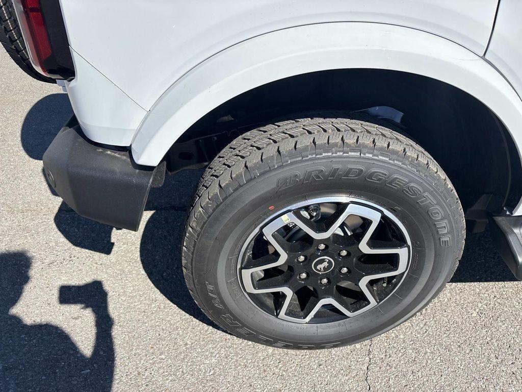 new 2025 Ford Bronco car, priced at $47,227