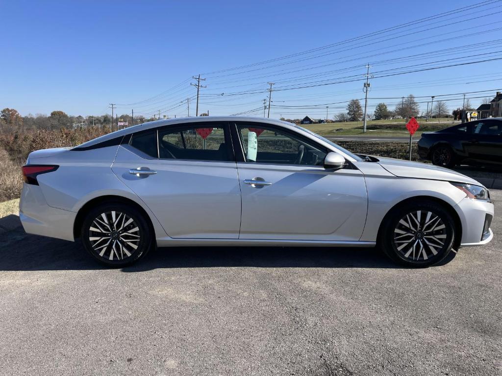 used 2023 Nissan Altima car, priced at $22,944