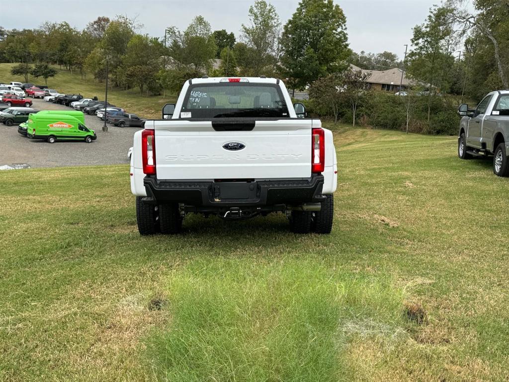 new 2024 Ford F-450 car, priced at $73,600