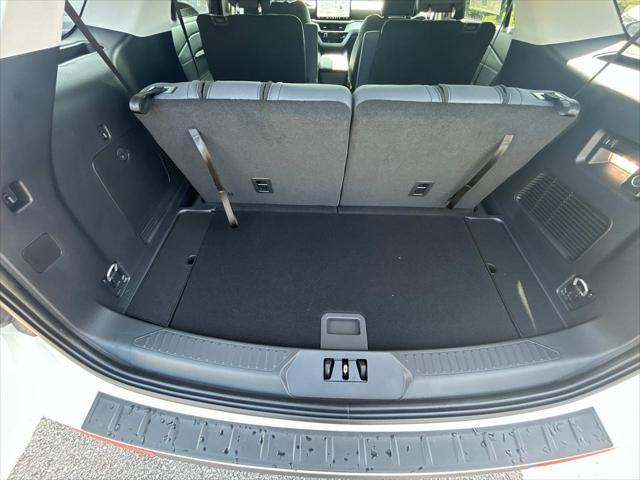 new 2025 Ford Explorer car, priced at $41,447
