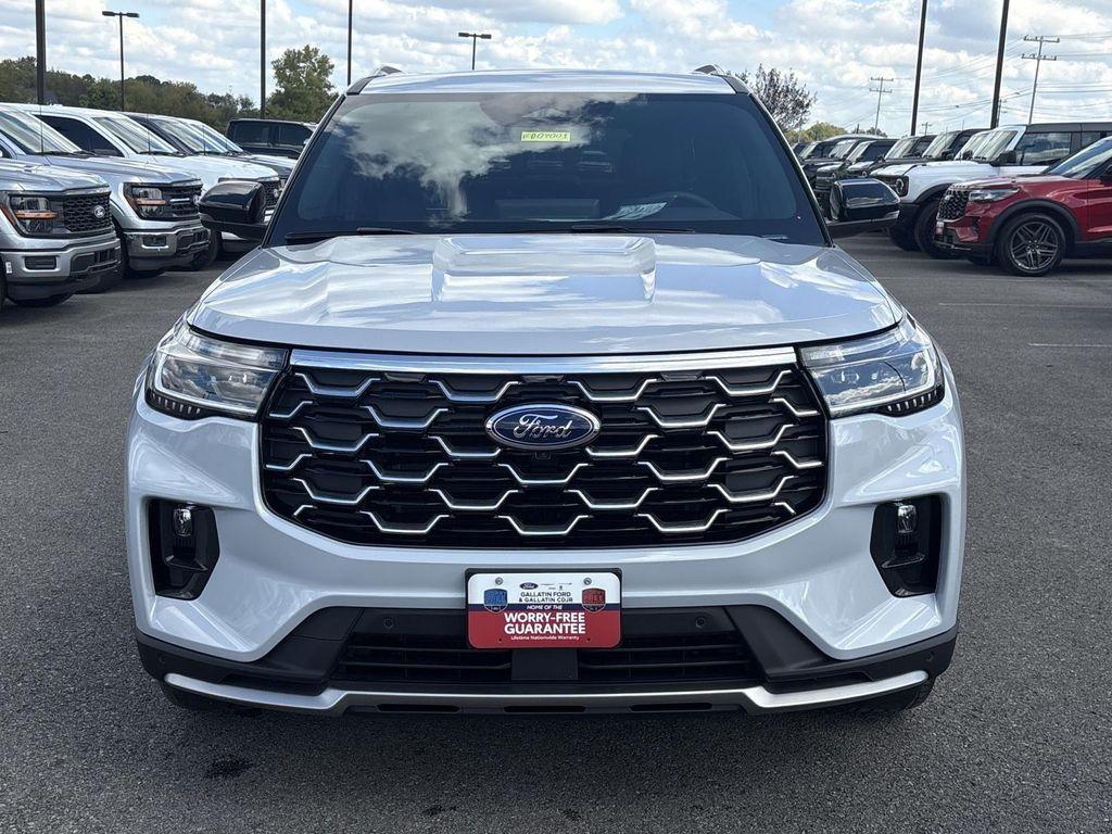 new 2025 Ford Explorer car, priced at $51,122