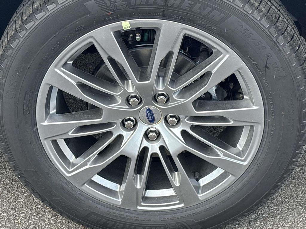 new 2025 Ford Explorer car, priced at $51,122