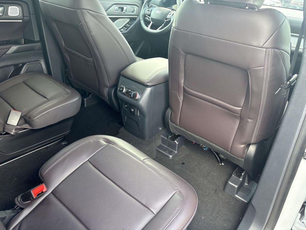 new 2025 Ford Explorer car, priced at $51,122