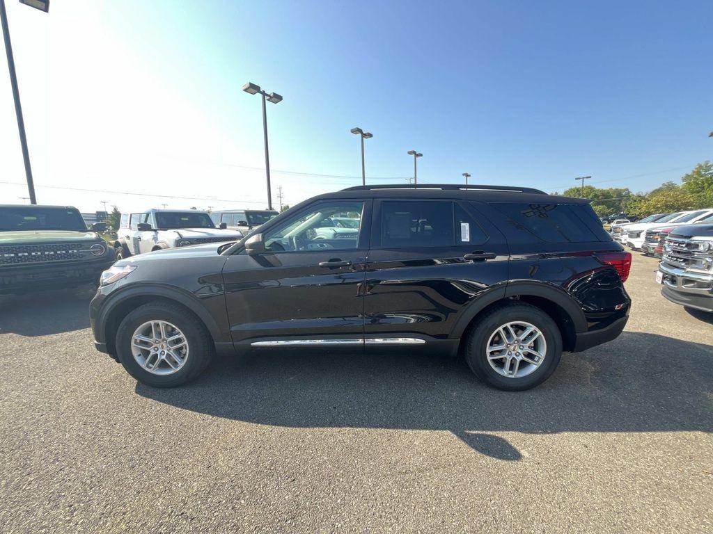 new 2025 Ford Explorer car, priced at $40,632