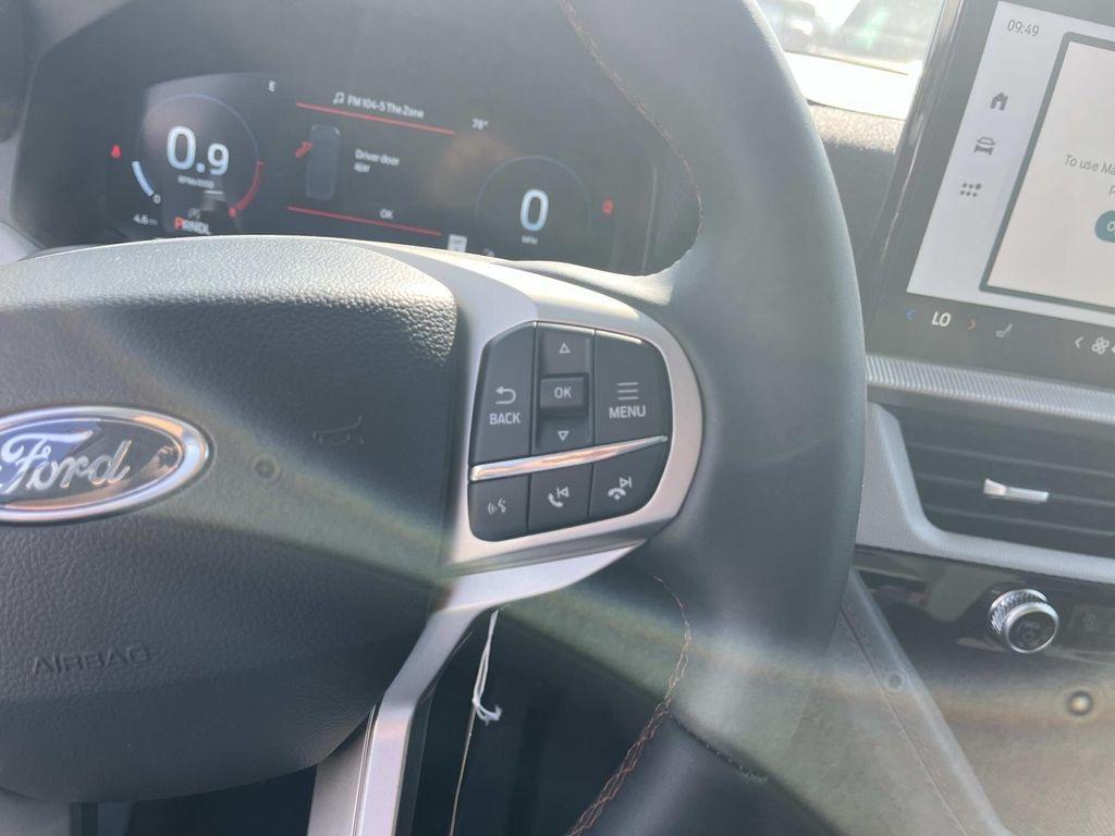 new 2025 Ford Explorer car, priced at $40,632