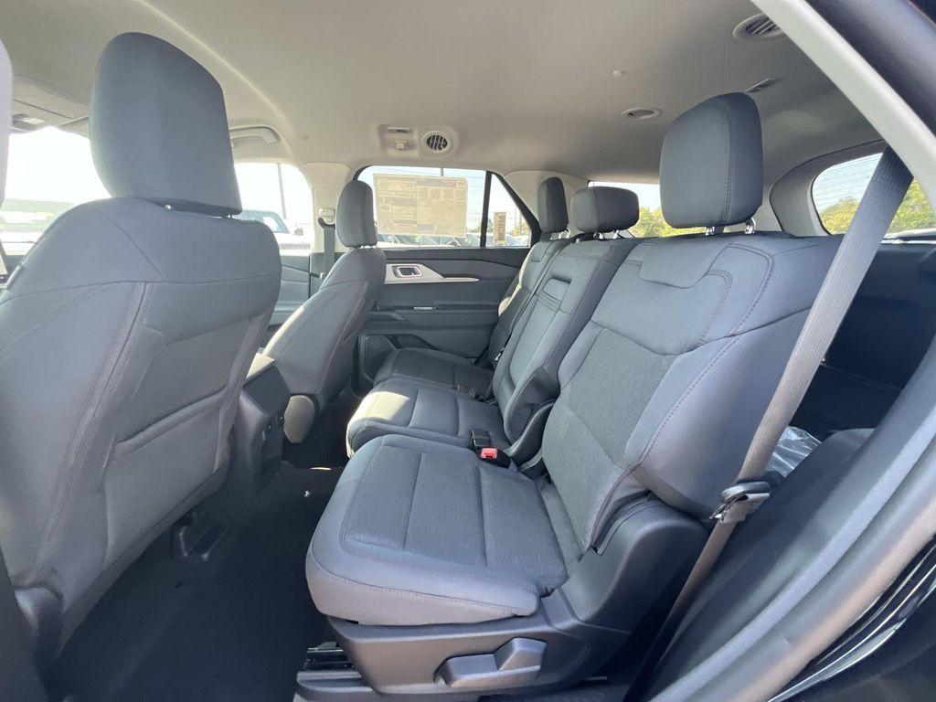 new 2025 Ford Explorer car, priced at $40,632